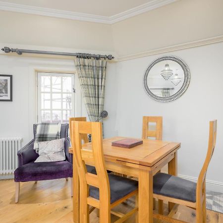 Pass The Keys Historic Ramsay Garden Apt With Balcony Views Edinburgh Luaran gambar