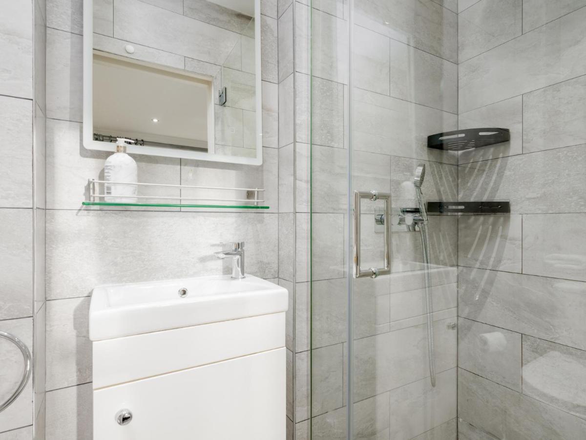 Pass The Keys Historic Ramsay Garden Apt With Balcony Views Edinburgh Luaran gambar